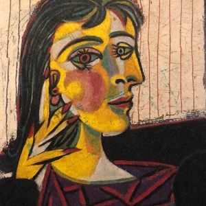 Meet your Posher, Lucrecia